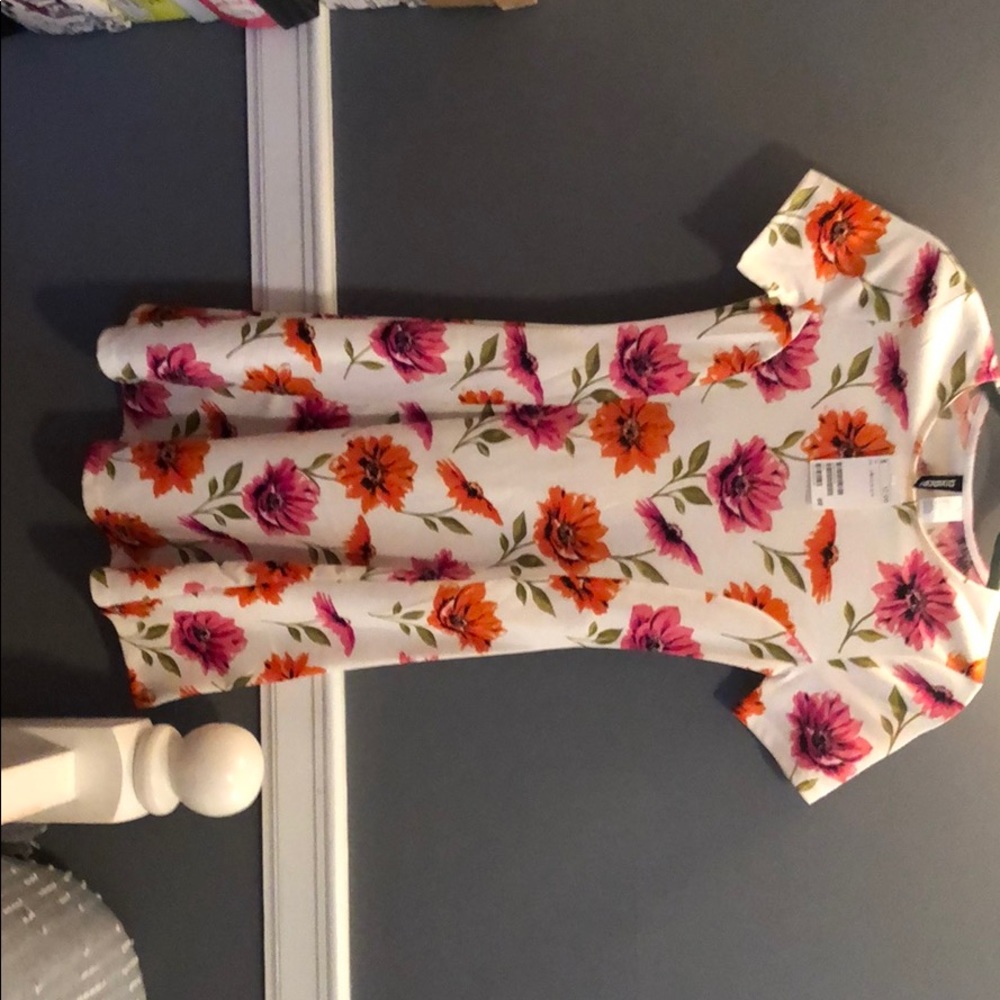 Floral white dress NWT